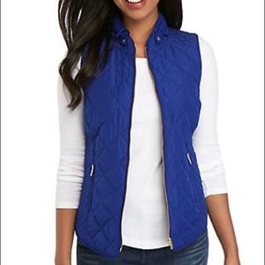 CROWN & IVY Quilted Vest